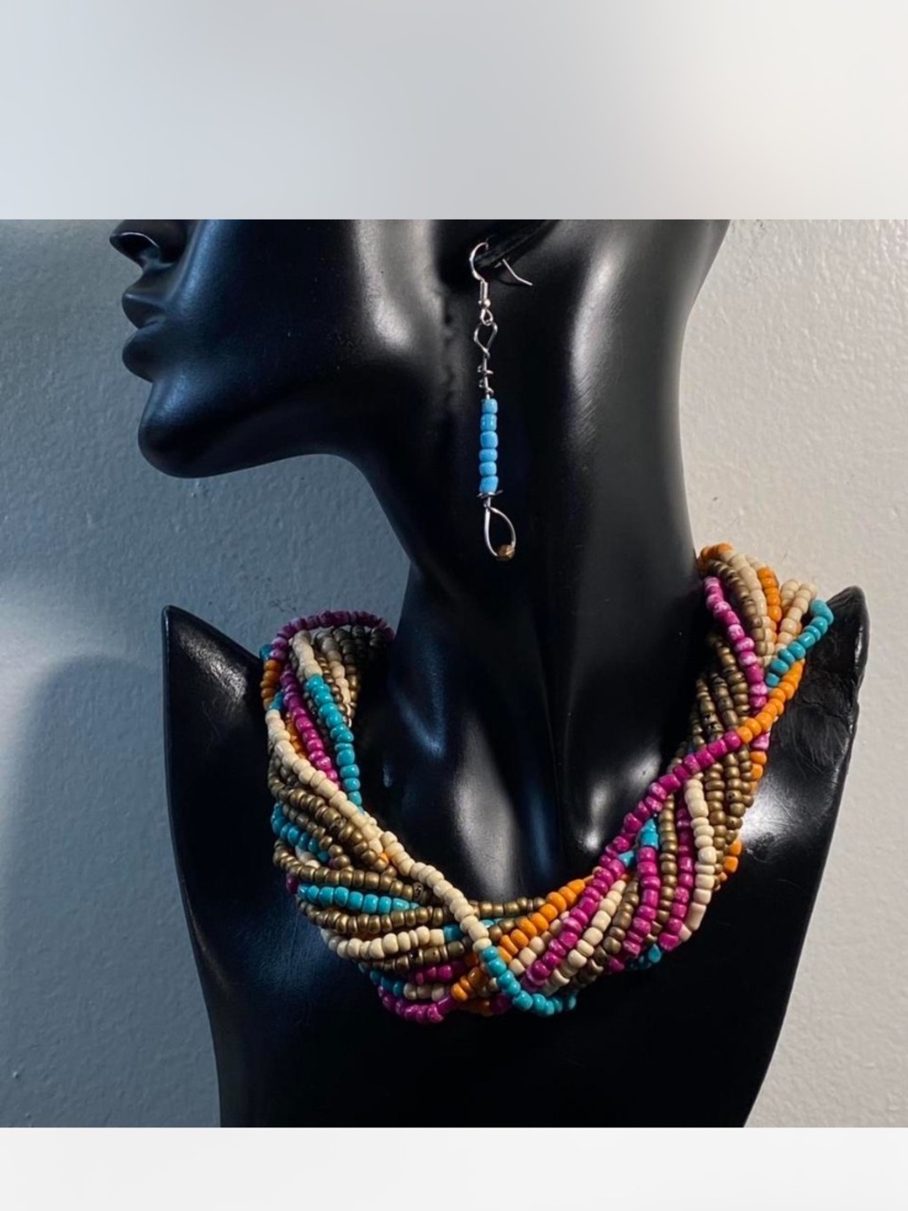 *** Southwestern  ^^^ Necklace  /Matching Turquoise earrings ^^^